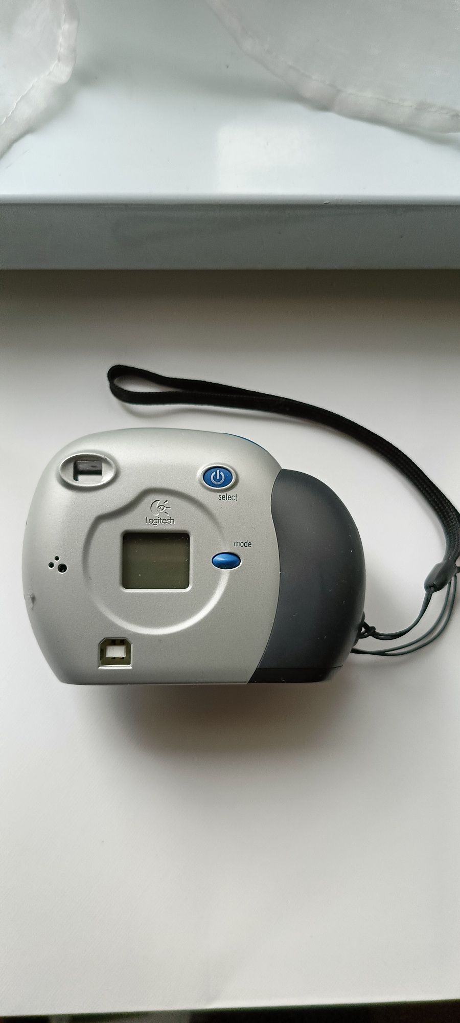Vând cameră foto digitală Logitech
