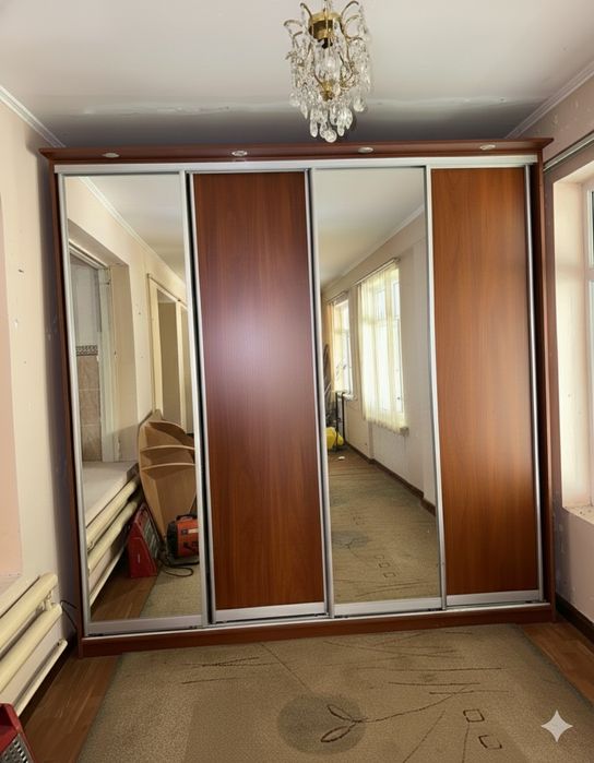 Шкаф купе продается весьма срочная продажа