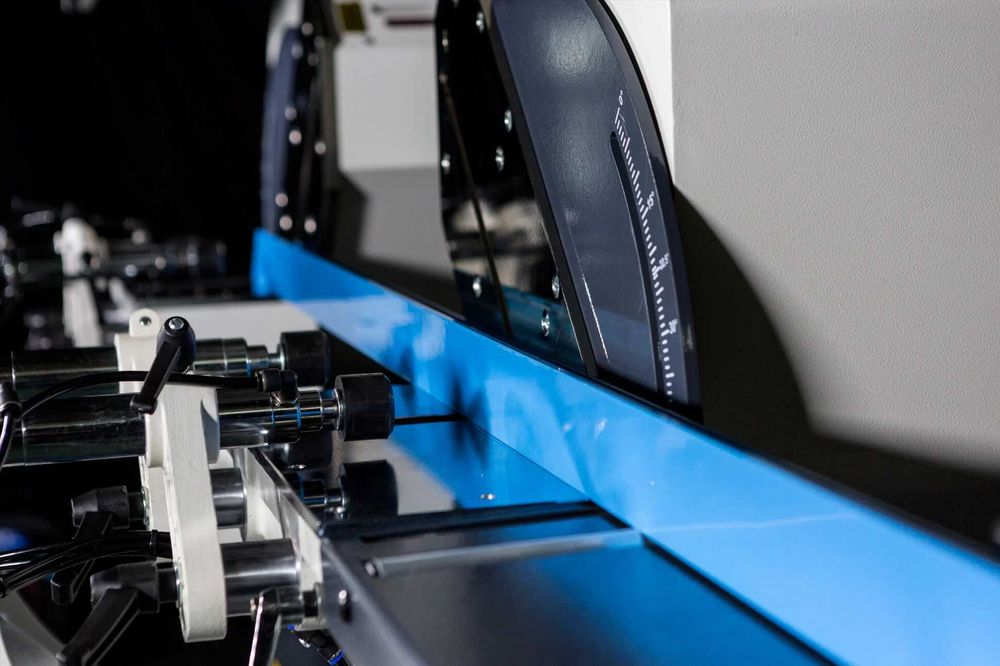 GEMINI IV SA - Masina de debitat la doua capete semiautomata Ø 450 mm