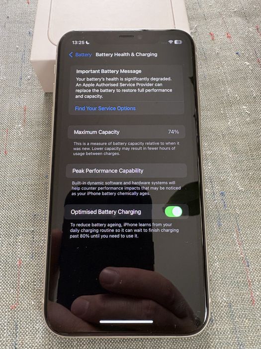 Vand iphone 11 64gb garantie pana in ianuarie 2026
