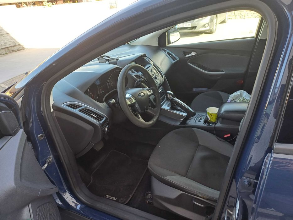 Vând Ford Focus 2012, automat