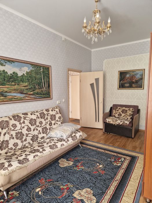 Продажа квартиры на хорошем районе все есть для жизни звоните договори