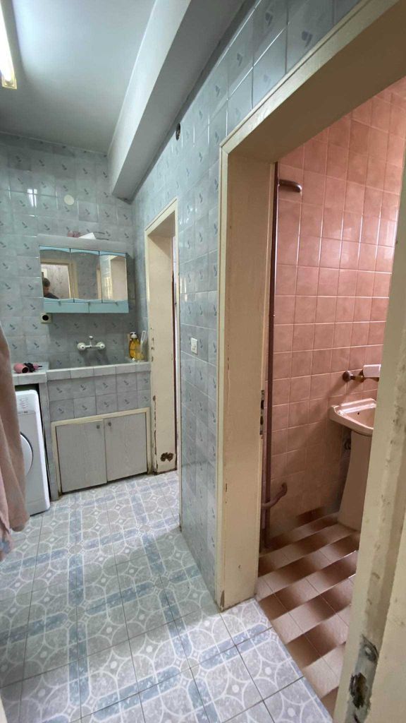 Продава се Четиристаен апартамент в Търговище, Център - 114 кв.м за 984 €/кв.м - Снимка #6