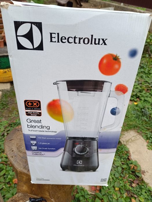 Blender Electrolux Creative Collection ESB5400BK, 700 W[Nefolosit,Nou]