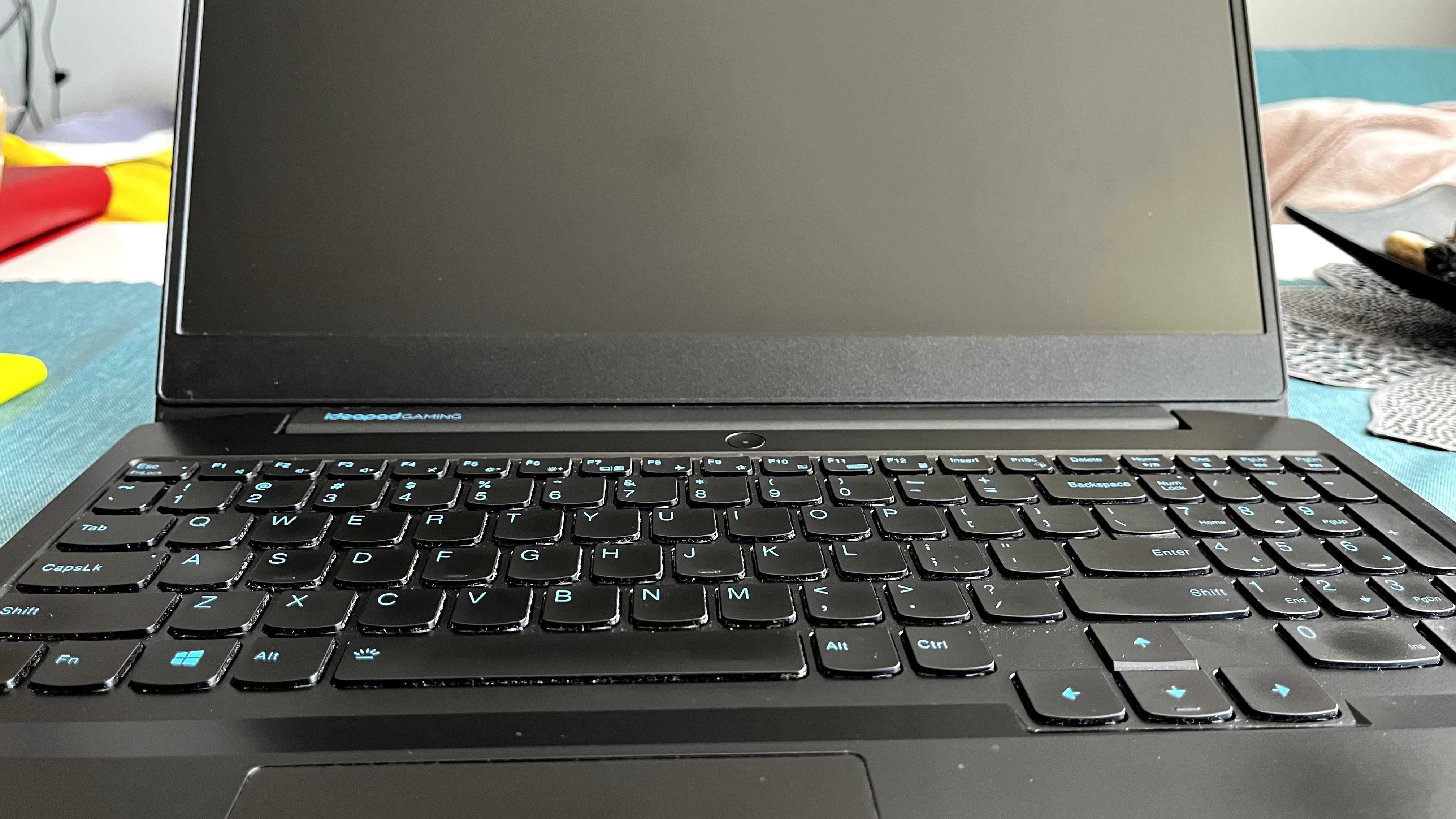 Lenovo IdeaPad Gaming 3 / 15.6" / 24 RAM / 1GB NVMe SSD