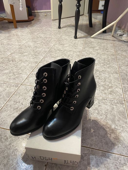 Дамски боти 40ти номер