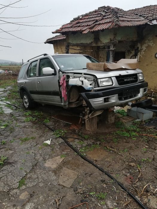 Продавам Опел Фронтера Б на части
