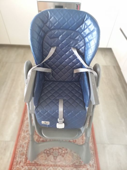 Столче за хранене на Lorelli с подаръци незползвании