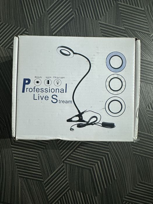 Lampă de citit cu gât flexibil