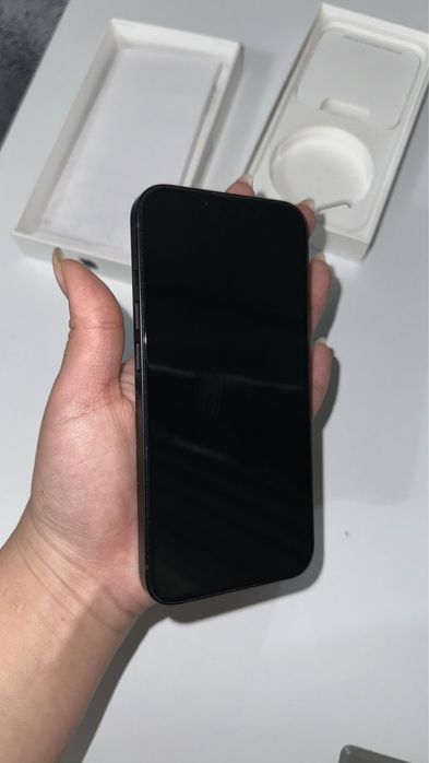 iPhone 13 128gb продам