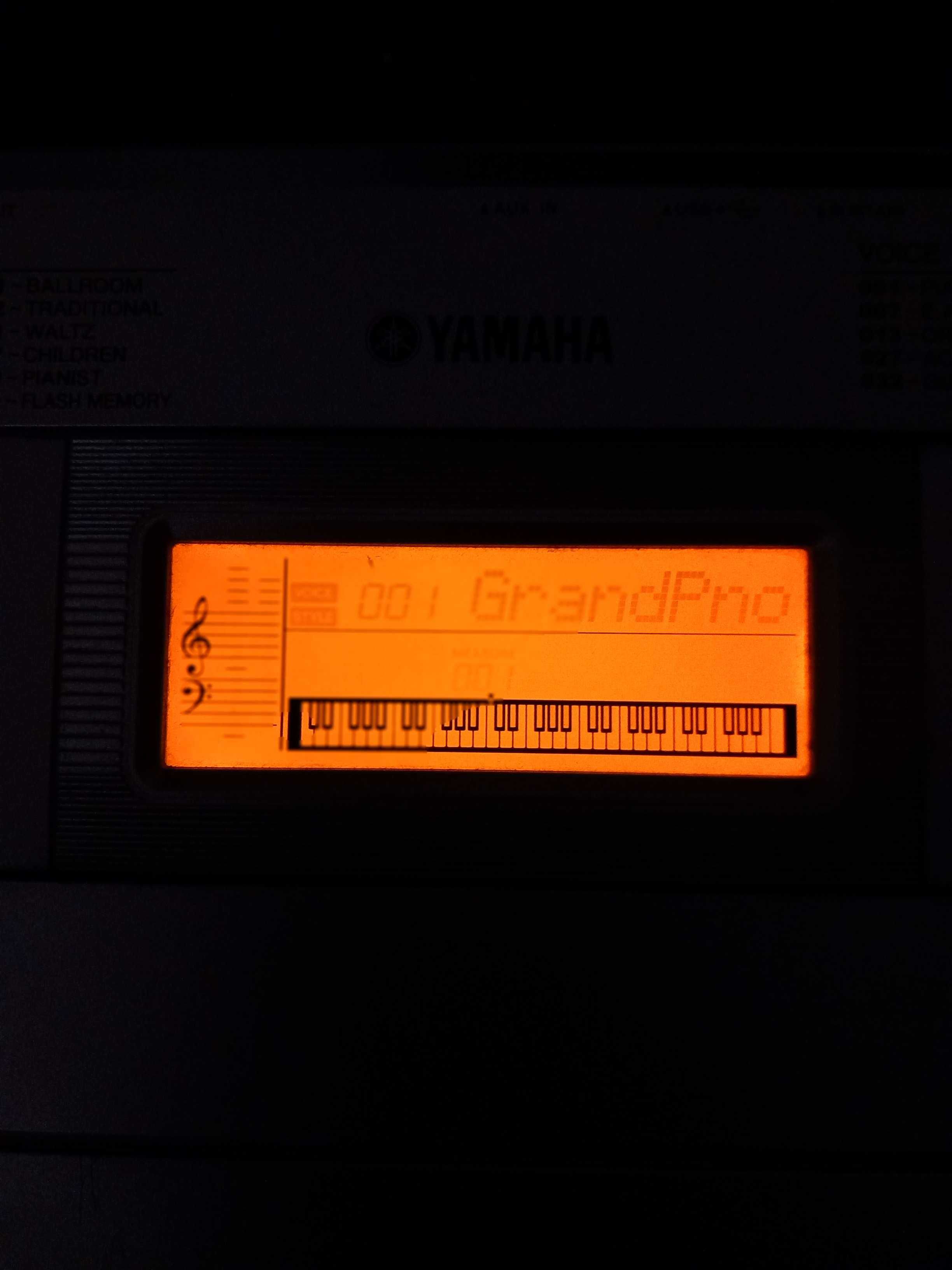 Vand Orga YAMAHA PSR E353,Pretul este Negociabil