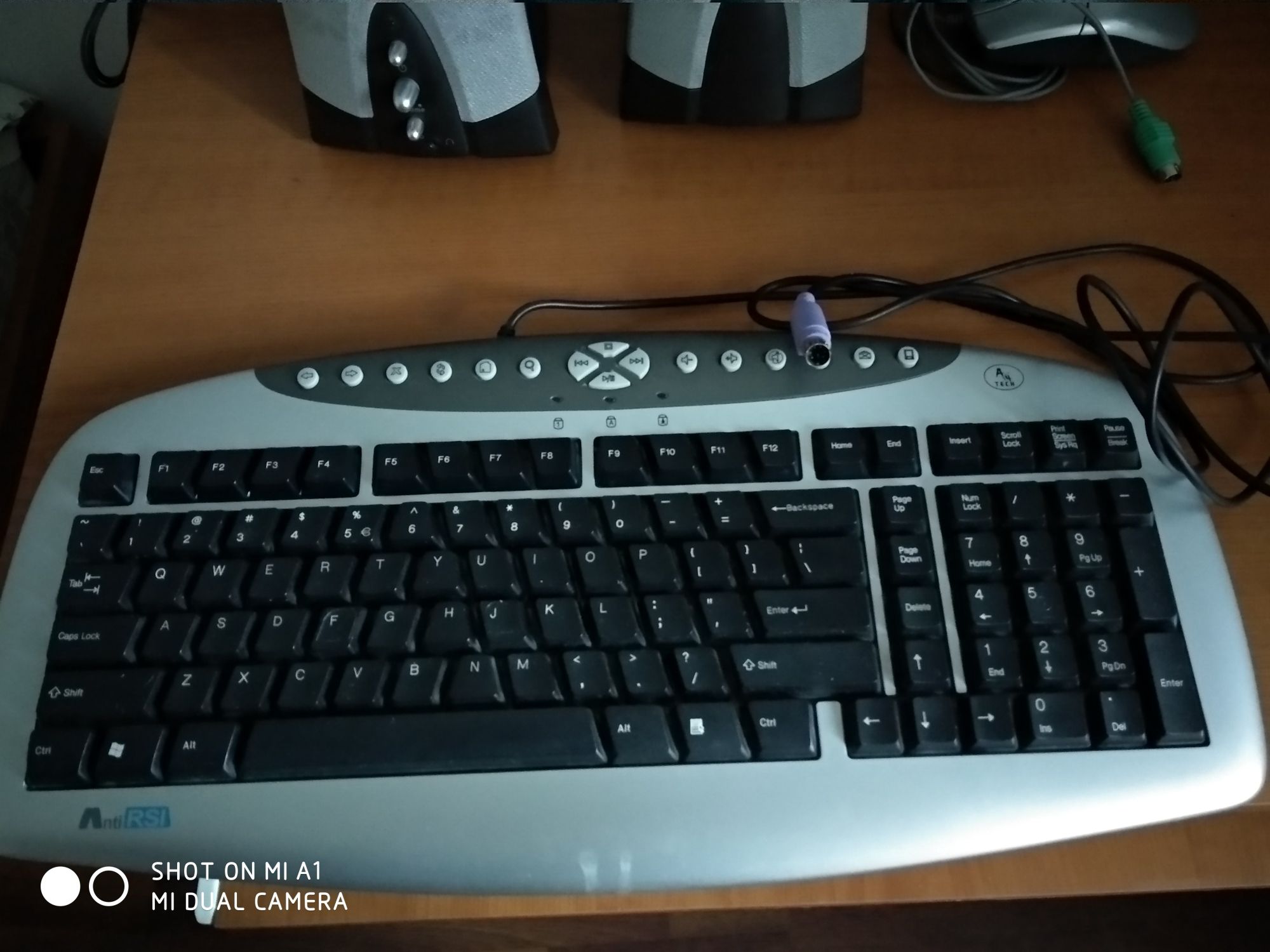 Tastatura,mouse și boxe