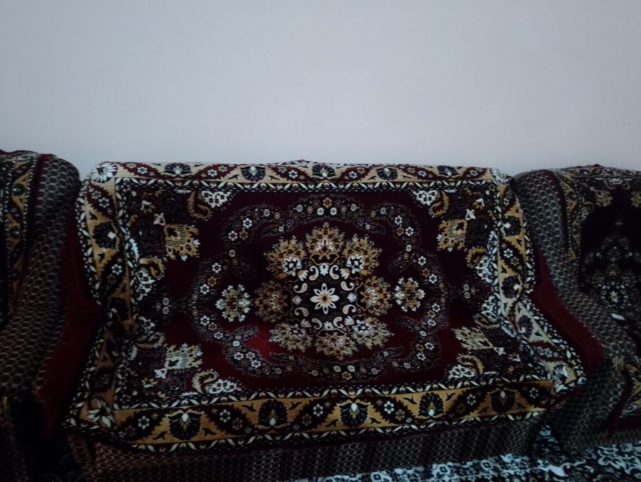 Qulay Divan Mehmonlar uchun