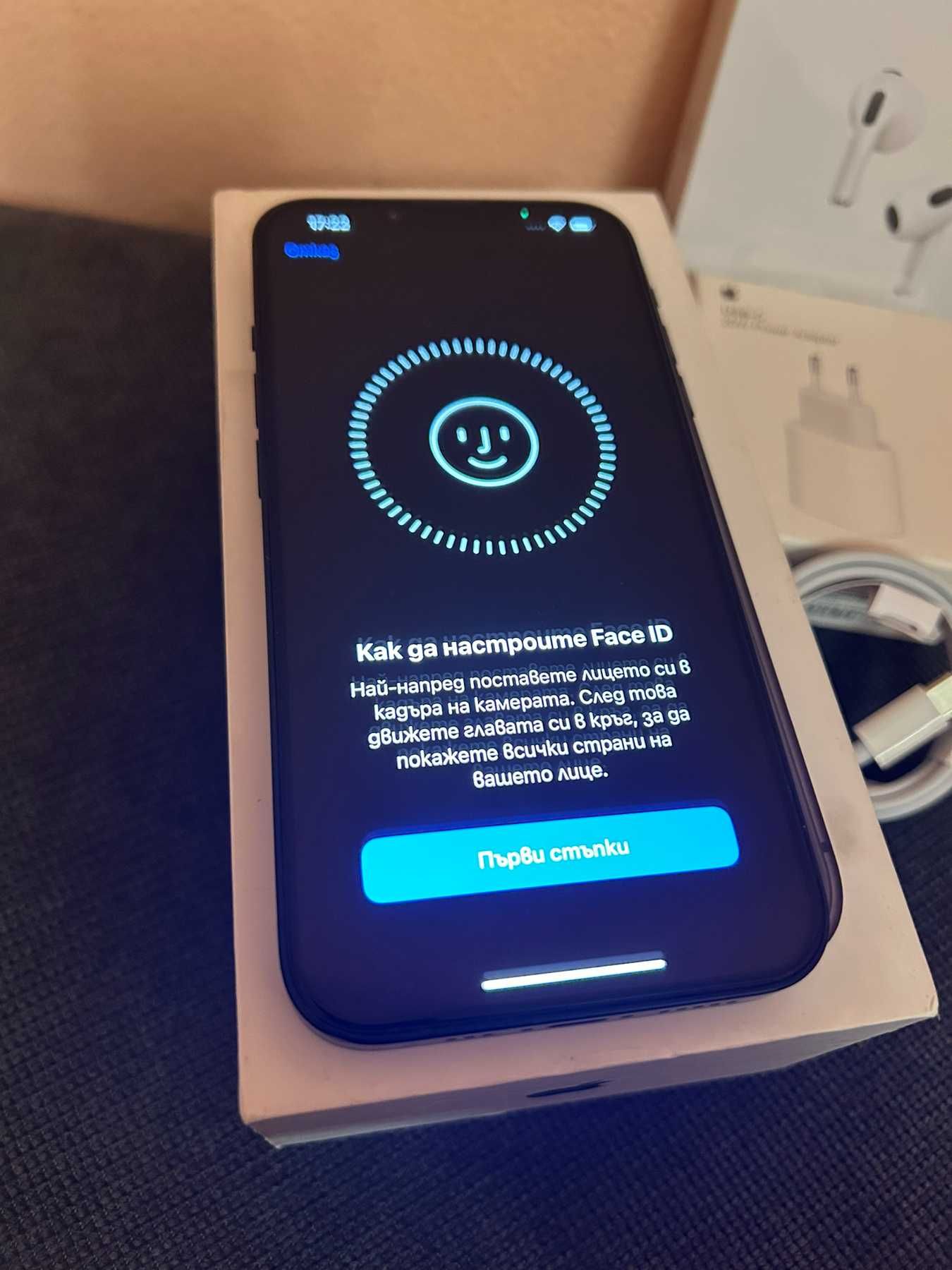 Iphone 13Перфектен +  Airpods 3gen Комплект