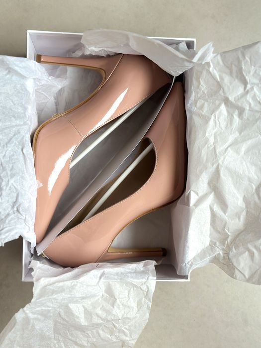 Обувки на ток Guess, размер 40 - розови, лачени