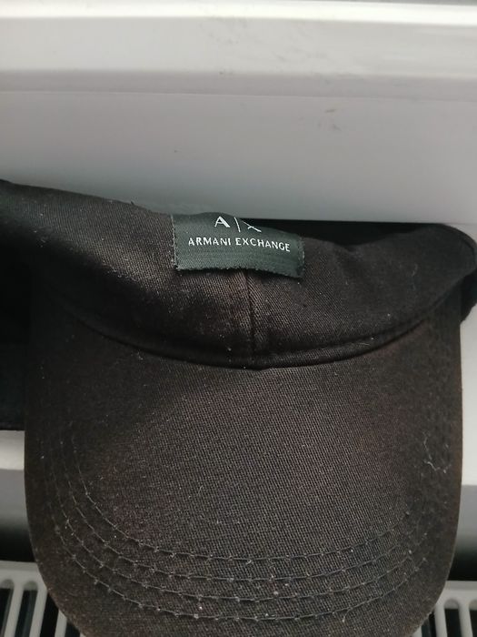 Vând Șapcă Armani