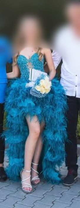 Абитуриентска рокля