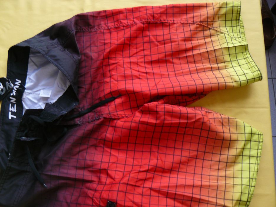 Short Baie/Plaja/Pantaloni scurti TENSION,Noi,Germany Flag, Marime 34