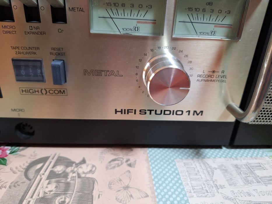 Vând radio casetofon hi-fi studio 1m