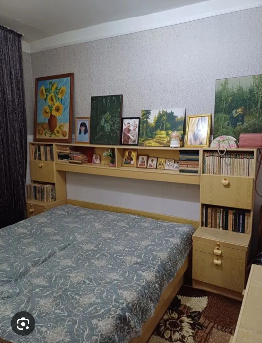 Продам двуспальная с камодом