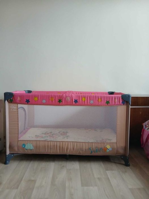 Детска сгъваема кошара Moni