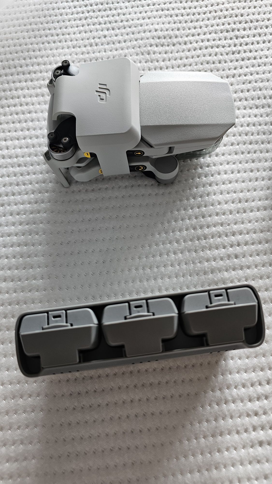 Vand Drona DJI Mini 2 SE Fly More Combo