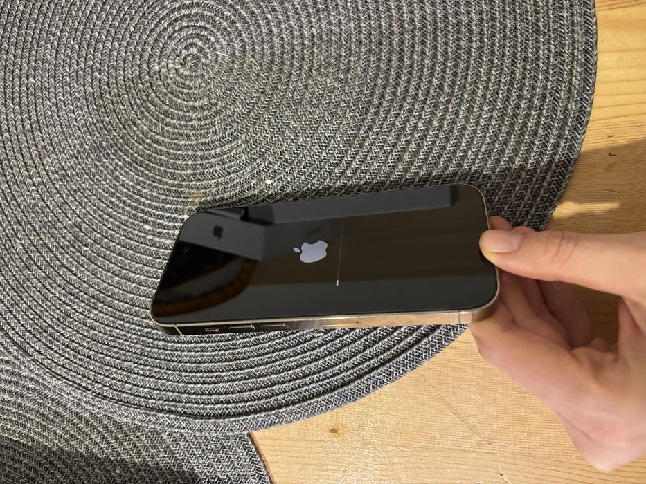 iPhone 14 Pro, ca nou