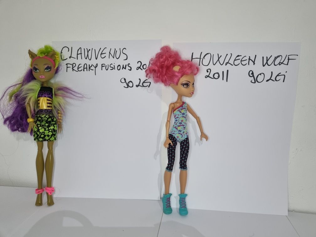 CLAWVENUS & HOWLEEN WOLF 90 lei bucata.  Monster high