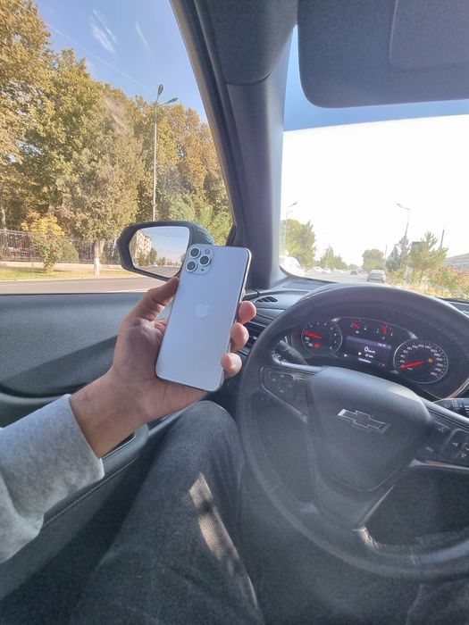 Iphone 11 pro radnoy 74batari