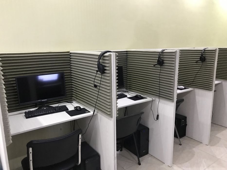 Call center uchun mebel sotiladi