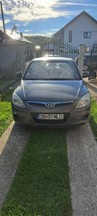 Vand Hyundai i30 2008
Motor de 1,6 diesel

Distributie pe lanț

29000