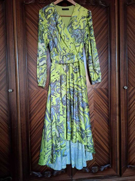 Продам 2 платья 40 р. Турция, наш 46 р.