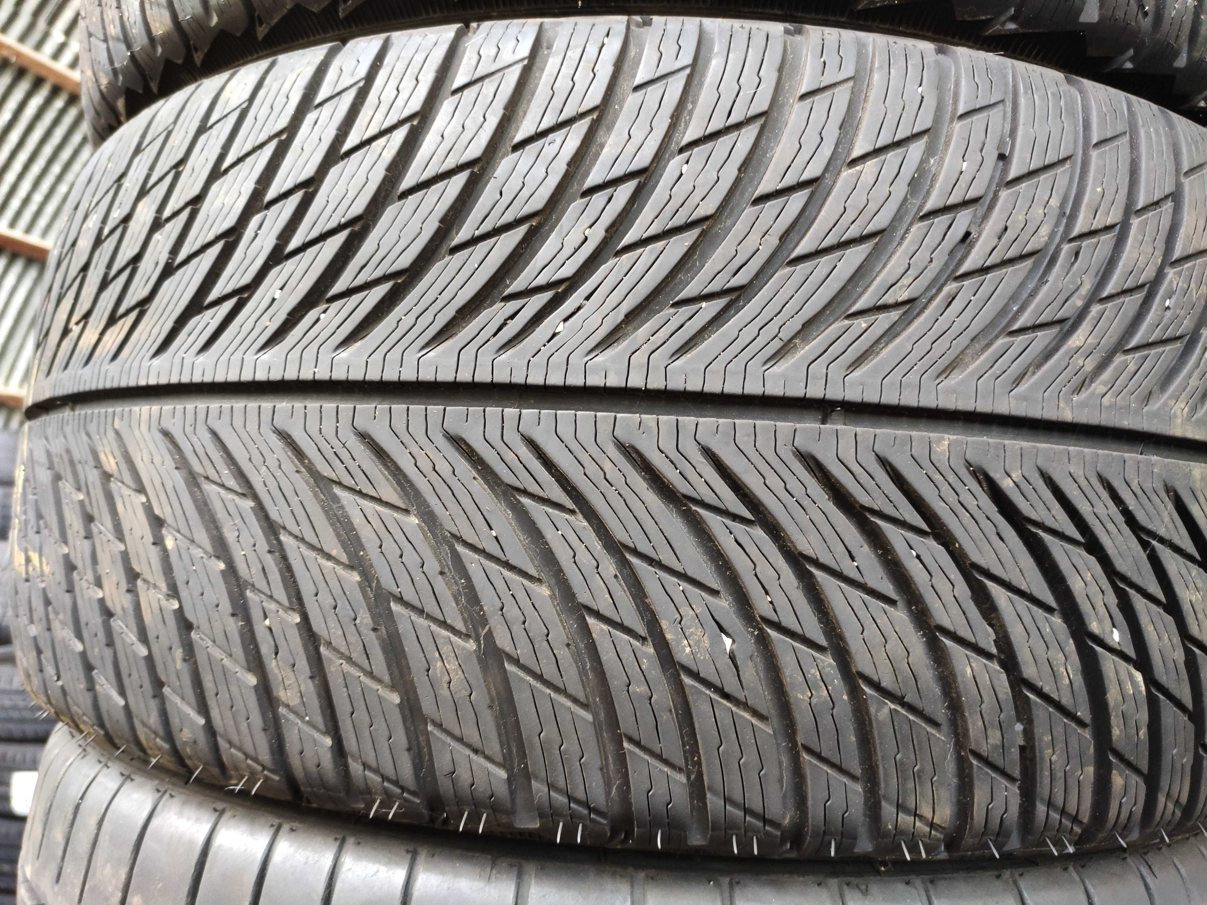 2бр Зимни гуми 255 35 20 - Michelin - DOT 2022