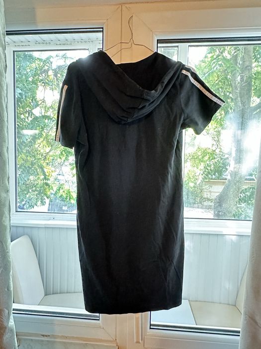 Rochie neagra in condizi perfecte