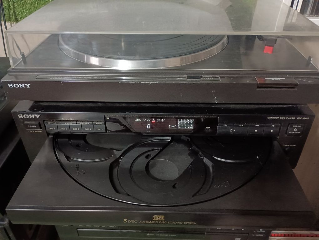 Продавам sony cdp c425