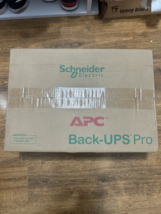 Back - UPS Schneider Pro pentru Gaming BGM2200B-GR