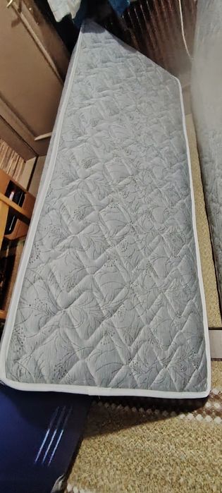 Еднолицеви матраци 72/190 см.