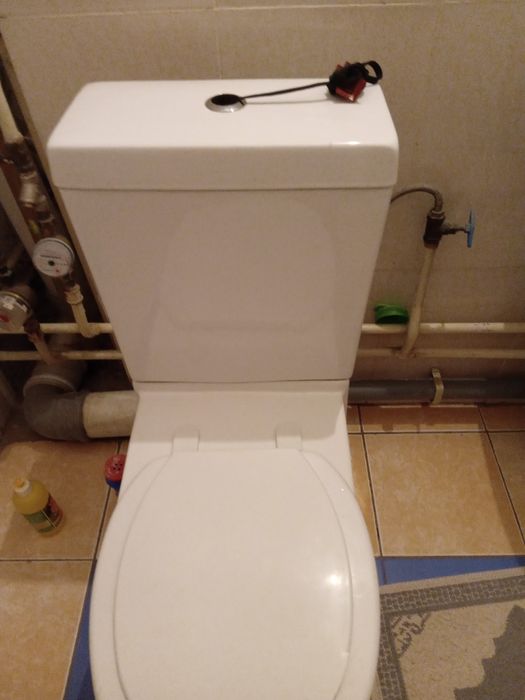 унитаз в комплекте