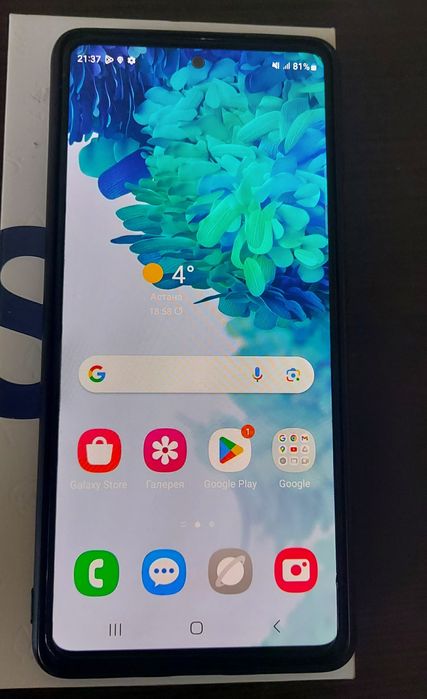 Продам телефон Samsung(самсунг) s20fe 128gb