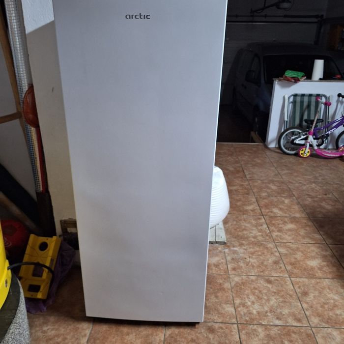 Congelator Artic vertical