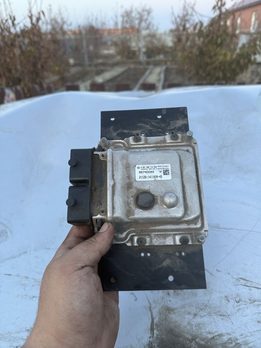 Продам ЭБУ приора 126 двигатель с электронным