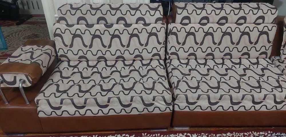 Sifatli burchakli divan sotiladi, Srochna