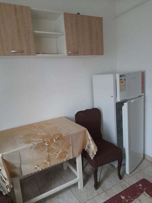 Inchiriez garsoniera