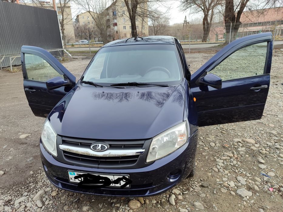 Продам Лада гранта 2013 года