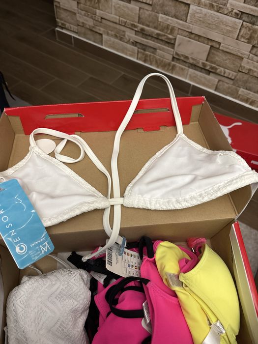 Vand sutien, model triunghi, nou, marime s, marime m