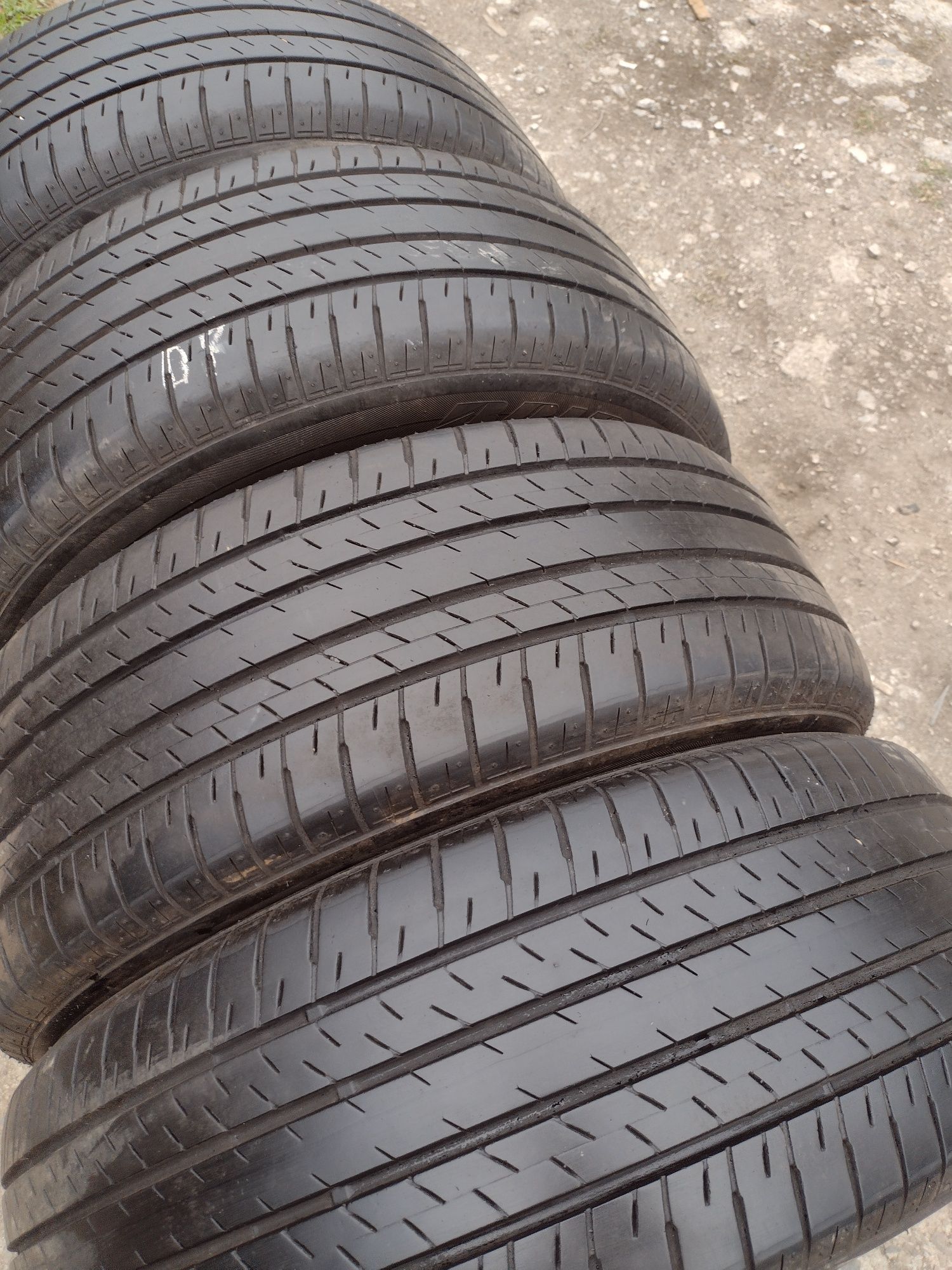 Перфектни 4бр.235/55/18 Bridgestone H/L33. дот1217