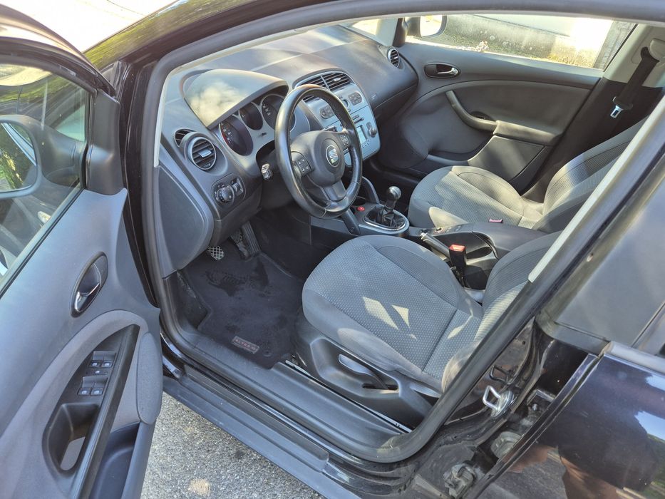Vând Seat Altea XL 2,0Tdi //140 CP// imp Germania