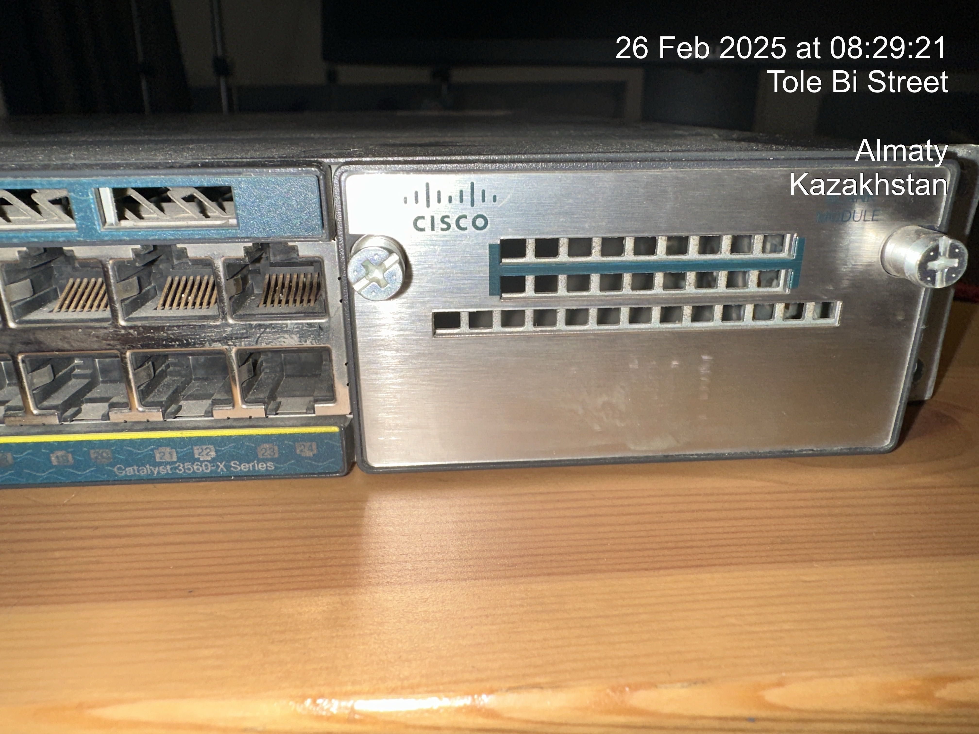 Коммутатор Cisco WS-C3560X-24T-E