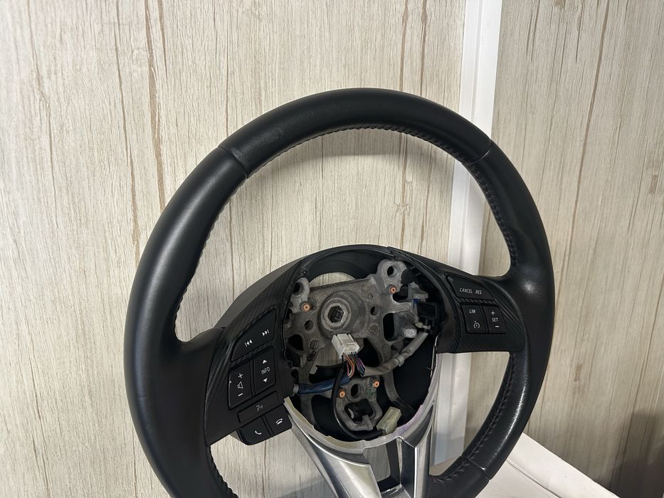 Мултиволан за Мазда 3 след 2012г.!