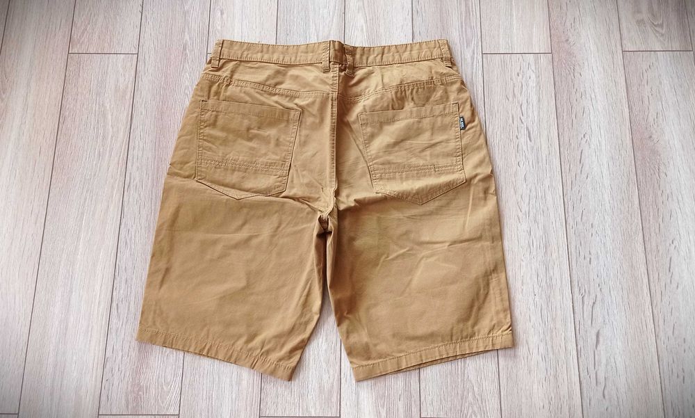 Къс панталон, шорти Reserved, размер 33